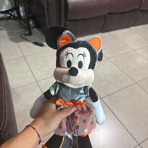 Disney Parks Minnie Mouse Happy Halloween 14" Plush Stuffed Doll Toy Pre-owned